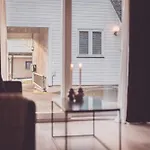 Modern Flat In Centre *